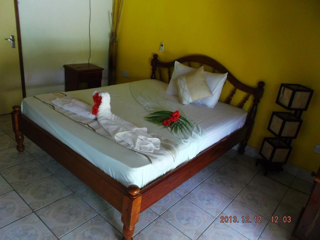 מלון לה דיג Belle Amie Self Catering מראה חיצוני תמונה